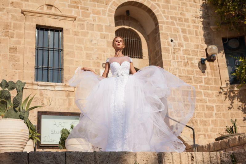 corset wedding dress with detachable skirt Corset Wedding Gown With Train XXL / White / Lace