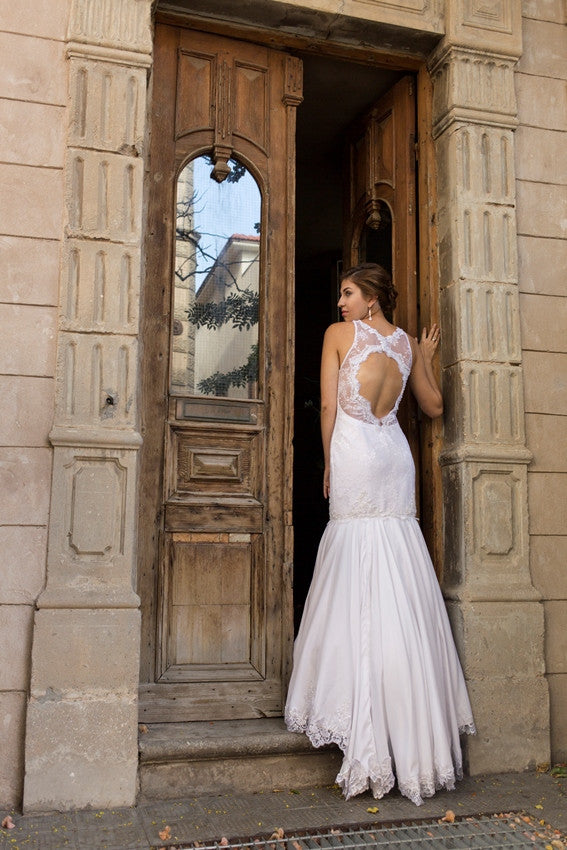 eBook: Cupped Dress with an Open Back Corset Academy eBook: Cupped Dress with an Open Back Corset Academy